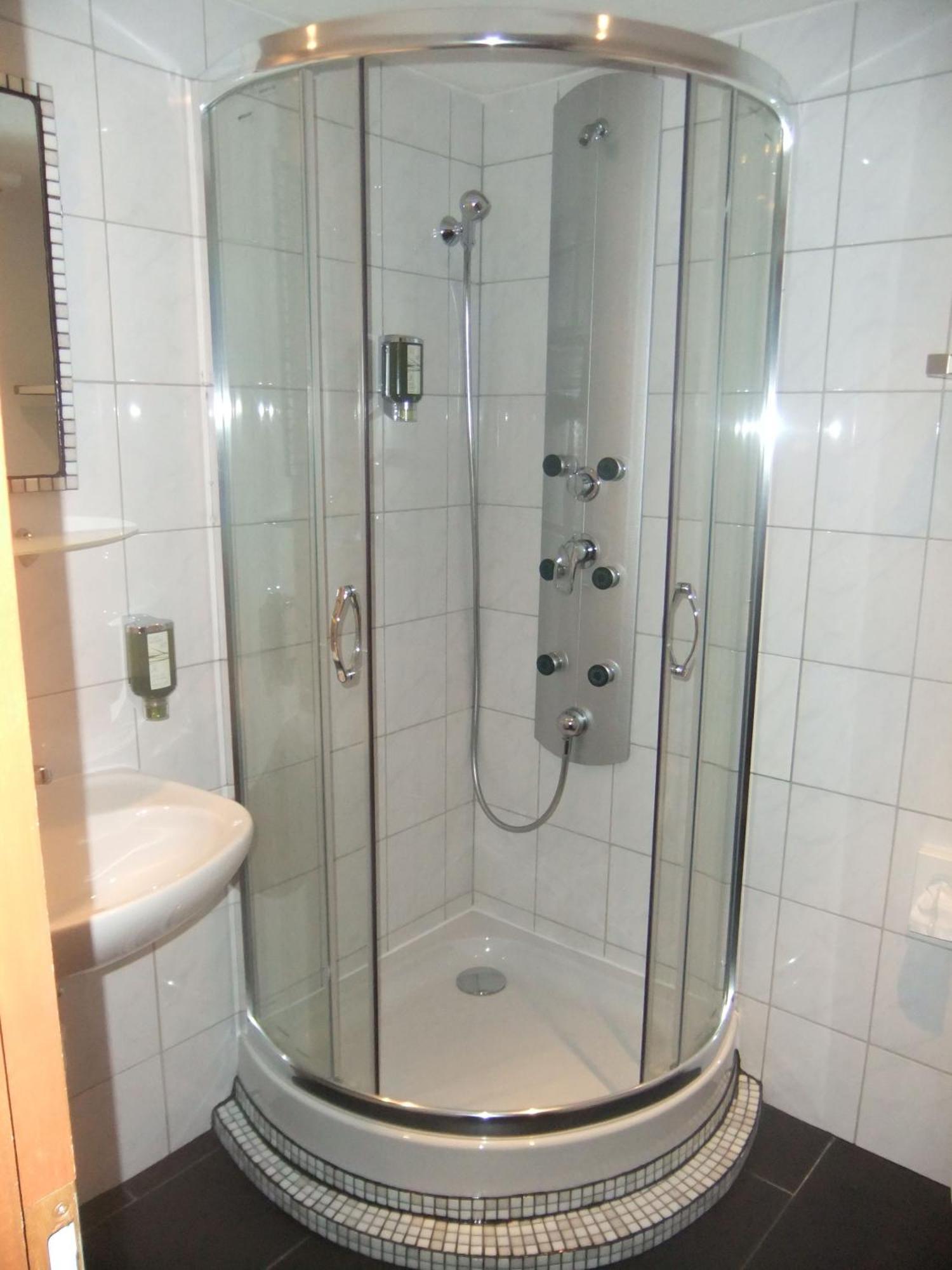 Hotel Weisshorn Goms Zimmer foto