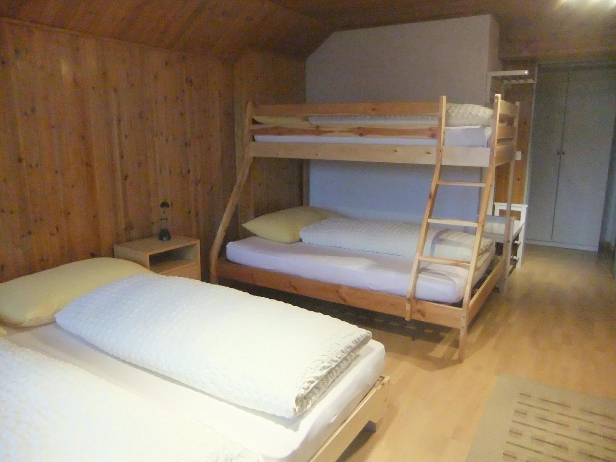 Hotel Weisshorn Goms Zimmer foto