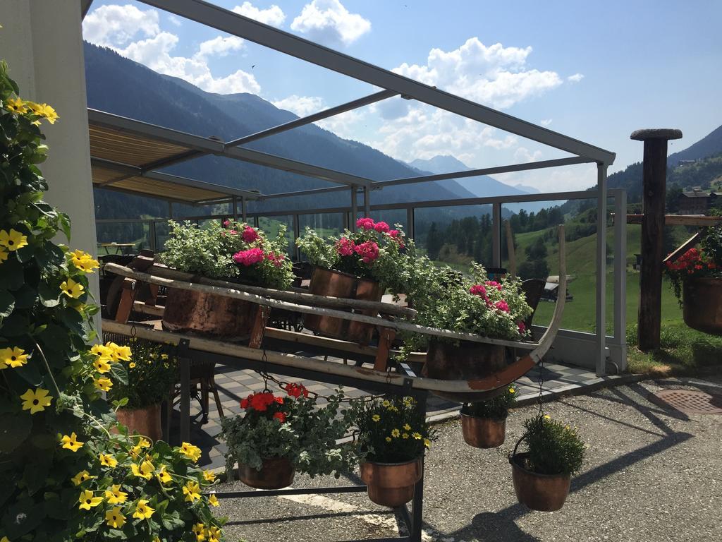 Hotel Weisshorn Goms Exterior foto
